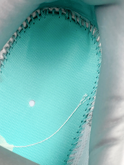 ナイキx ティファニー スニーカー コラボ Tiffany & Co. x Nike Air Force 1 Low SP