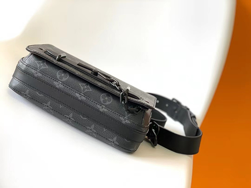 ルイヴィトン  新しいSteamerメッセンジャーバッグ M45585