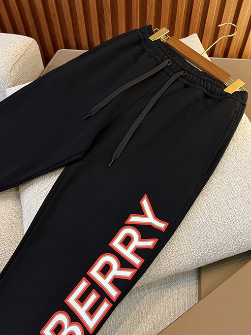 バーバリー サイドレタープリントスウェットパンツ