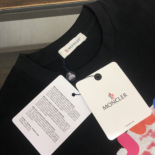 モンクレール 新しいカップルの半袖Tシャツ