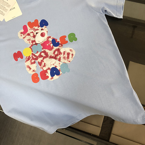 モンクレール 新しいカップルの半袖Tシャツ