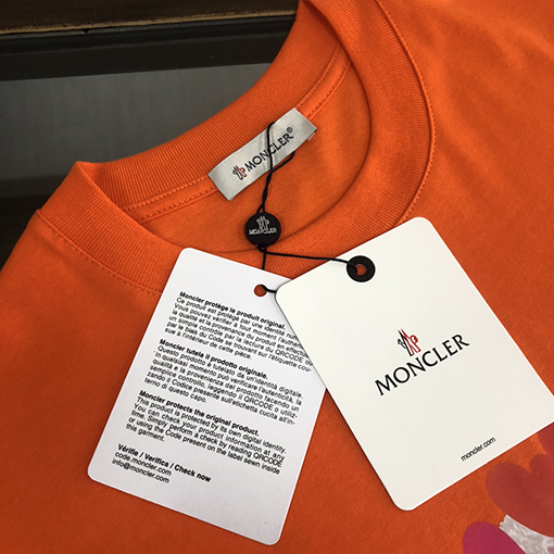 モンクレール 新しいカップルの半袖Tシャツ