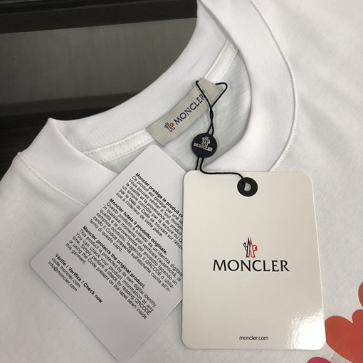 モンクレール 新しいカップルの半袖Tシャツ