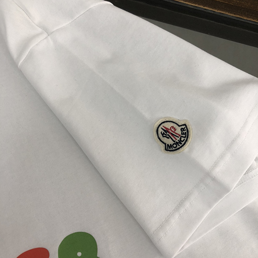 モンクレール 新しいカップルの半袖Tシャツ