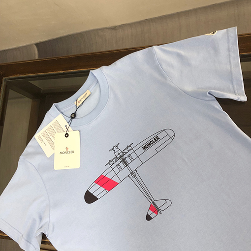 モンクレール 新しいカップルのラウンドネックプリント半袖Tシャツ