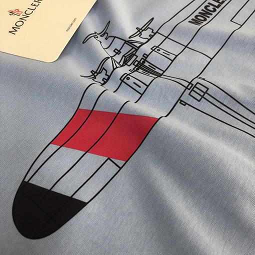 モンクレール 新しいカップルのラウンドネックプリント半袖Tシャツ
