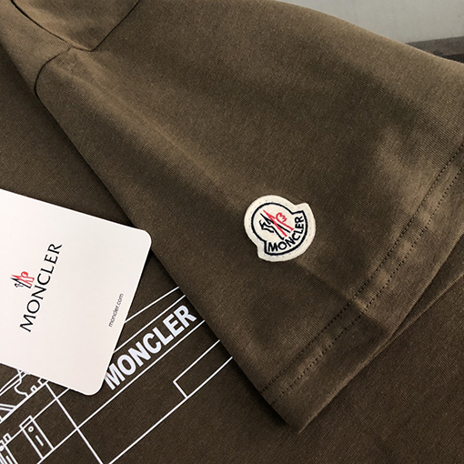 モンクレール 新しいカップルのラウンドネックプリント半袖Tシャツ