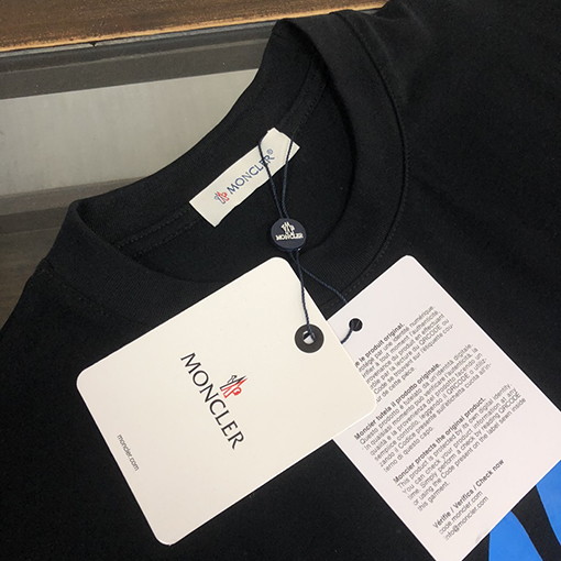 モンクレール 最新 ラウンドネック半袖Tシャツ