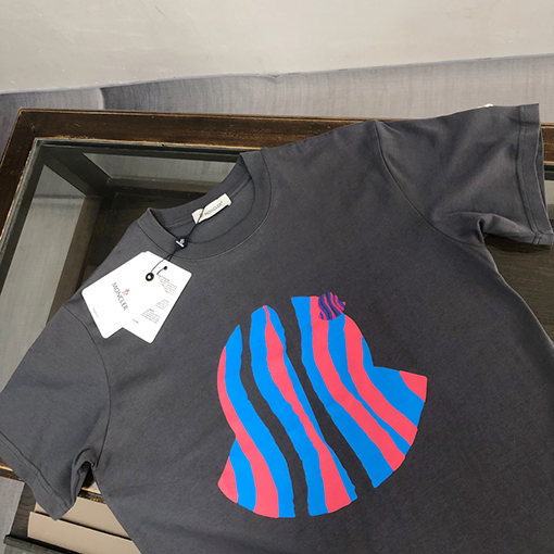 モンクレール 最新 ラウンドネック半袖Tシャツ
