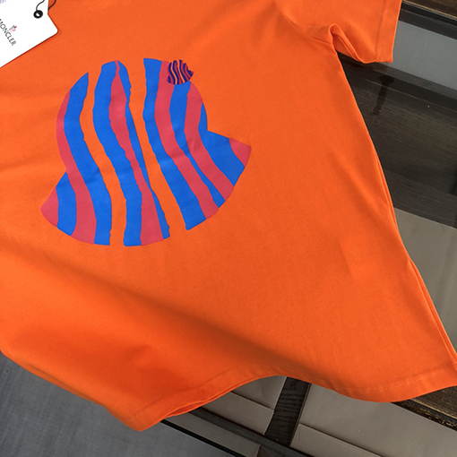 モンクレール 最新 ラウンドネック半袖Tシャツ