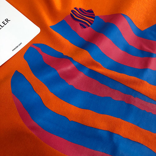 モンクレール 最新 ラウンドネック半袖Tシャツ