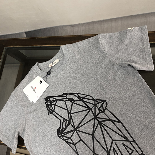 モンクレール プリントデザイン半袖Tシャツ