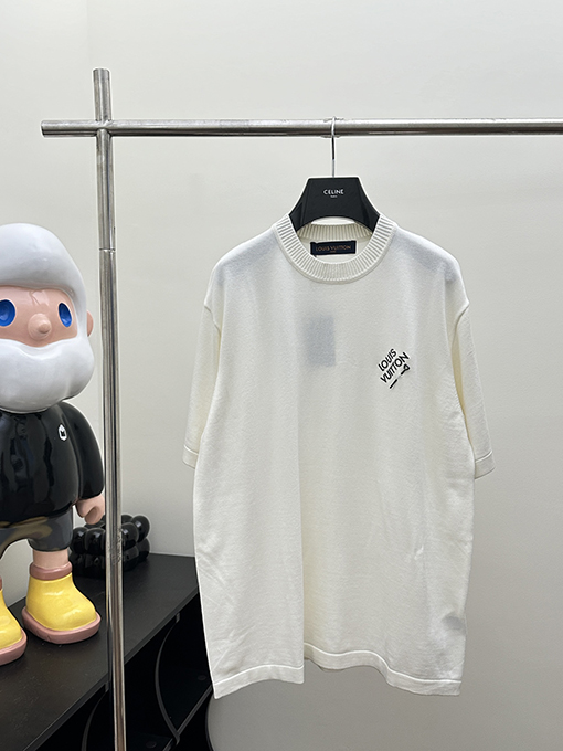 ルイヴィトン 秋冬新色ピンボタンニット半袖シャツ