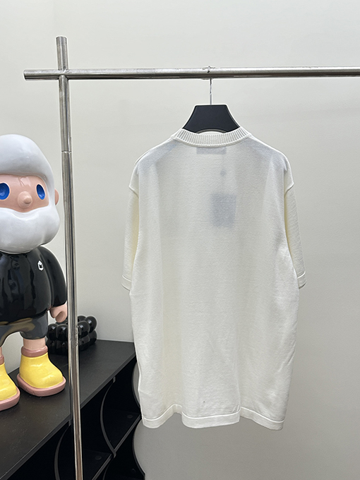 ルイヴィトン 秋冬新色ピンボタンニット半袖シャツ
