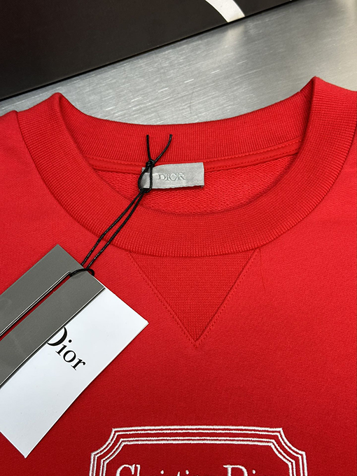 ディオールカラー レッド ラベル 刺繍 スウェットTシャツ