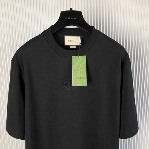 グッチ 新しい胸の刺繍文字ロゴ半袖Tシャツ