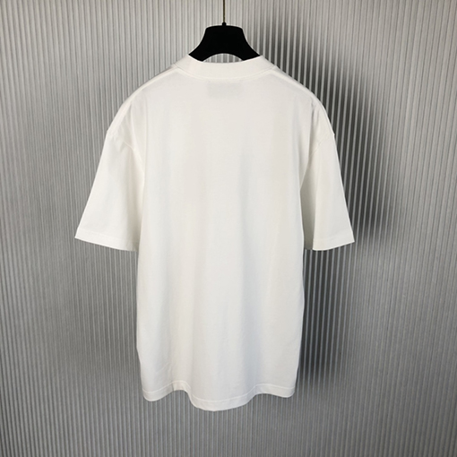 グッチ 新作アルファベット刺繍入り半袖Tシャツ