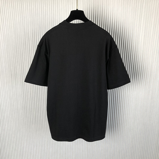 グッチ 新作アルファベット刺繍入り半袖Tシャツ