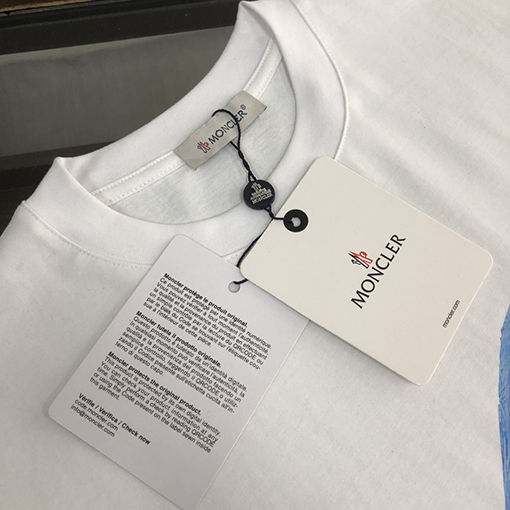 モンクレール スタイリッシュな新しいラウンドネック半袖Tシャツ