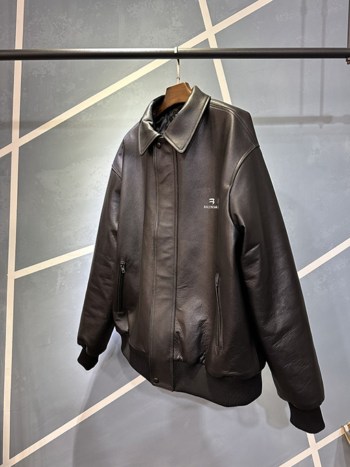 バレンシアガ革 ジャケット中綿 レザー ジャケット