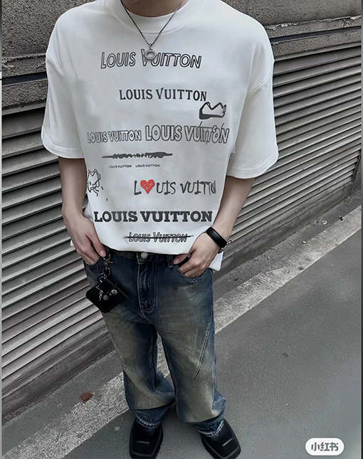 ルイヴィトン アイハートレターロゴ 半袖Tシャツ
