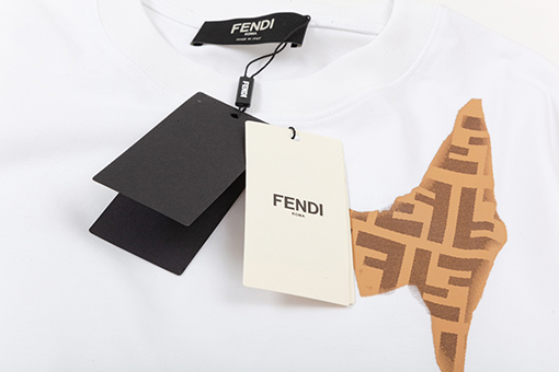 フェンディ デジタルプリントダブルF文字ロゴ 半袖tシャツ