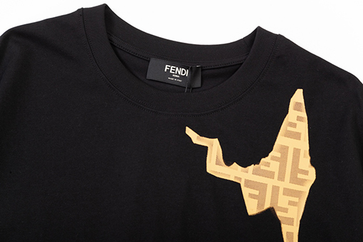 フェンディ デジタルプリントダブルF文字ロゴ 半袖tシャツ