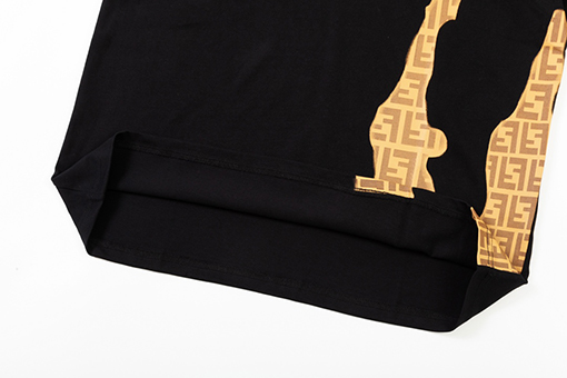 フェンディ デジタルプリントダブルF文字ロゴ 半袖tシャツ