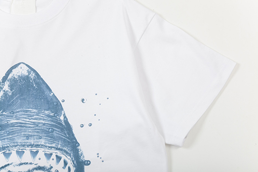 ジバンシイスーパーコピー インクジェットサメアルファベットロゴ 半袖tシャツ