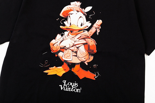 ルイヴィトン デジタルプリント ダックアルファベットロゴ半袖Tシャツ