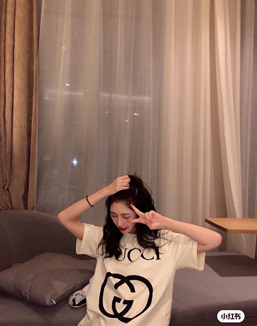 グッチ ダブルリングアルファベットロゴ半袖Tシャツ