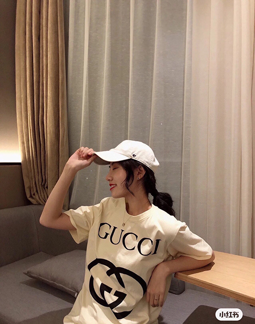 グッチ ダブルリングアルファベットロゴ半袖Tシャツ