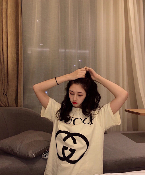 グッチ ダブルリングアルファベットロゴ半袖Tシャツ