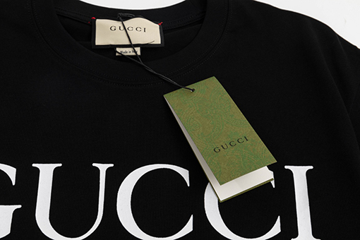 グッチ ダブルリングアルファベットロゴ半袖Tシャツ