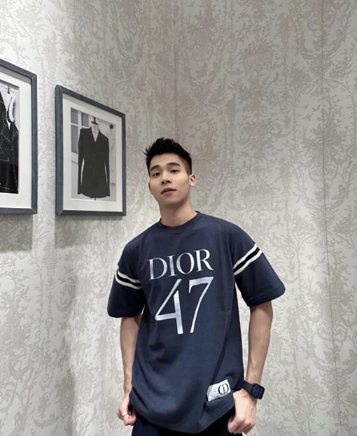 ディオール 新しい47文字ロゴプリント半袖Tシャツ