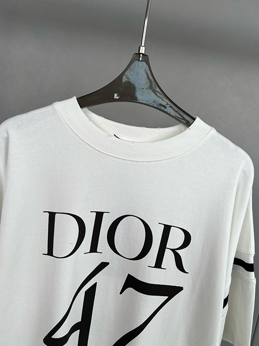 ディオール 新しい47文字ロゴプリント半袖Tシャツ