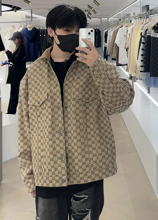 グッチ 新しい両面デニムジャケット