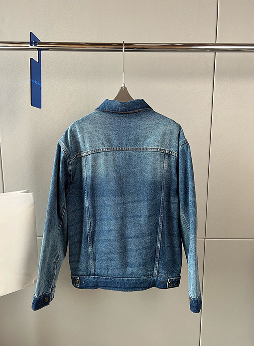グッチ 新しい両面デニムジャケット