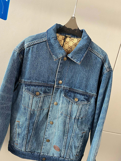 グッチ 新しい両面デニムジャケット