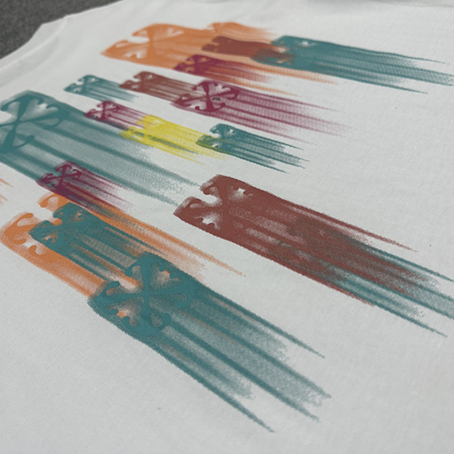 オフホワイトコピー カラーグラフィティ矢印プリント半袖Tシャツ