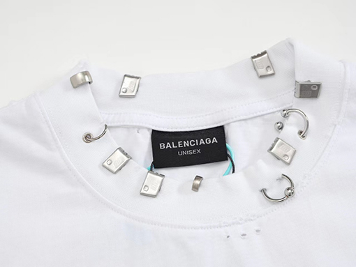 バレンシアガネックライン メタル レタリング 半袖Tシャツ