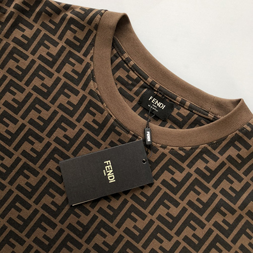  フェンディ ダブルF フルプリント半袖 Tシャツ