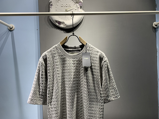 フェンディ ジャッカル 半袖Tシャツ