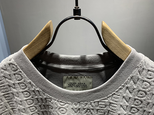 フェンディ ジャッカル 半袖Tシャツ