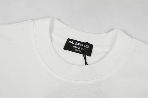 バレンシアガ ダメージウォッシング半袖Tシャツ