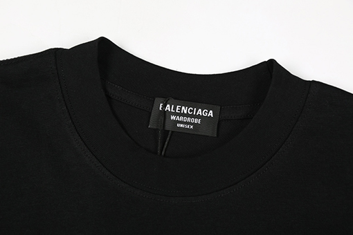 バレンシアガ ダメージウォッシング半袖Tシャツ