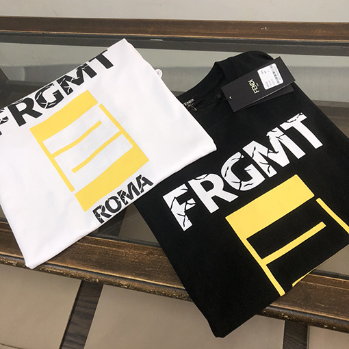 フェンディ半袖Tシャツメンズファッション