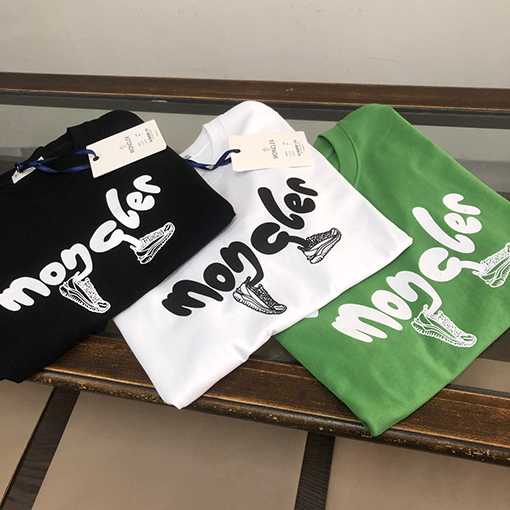 モンクレール フルロゴプリント 半袖 Tシャツ