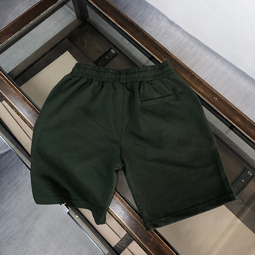 モンクレール ショートパンツ バッジ ロゴ