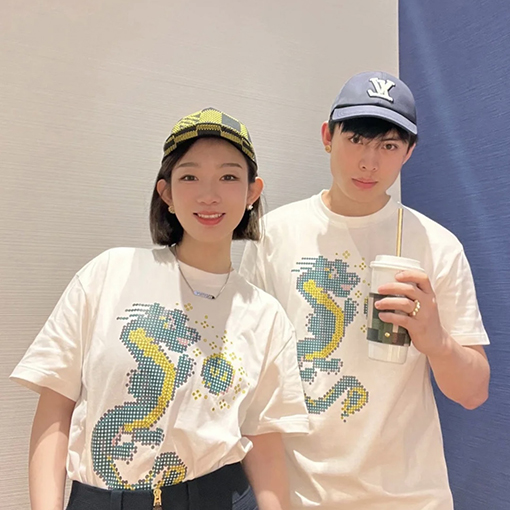 ルイヴィトン 龍年限定キャラクタープリント半袖Tシャツ